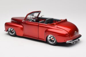 Ford Cabriolet Red Metallic Road Signature 1:18 30028 Métal Moulé — image 7 sur 8