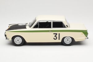Ford Cortina Lotus #31 J. Ickx / G. Staepelaere Marathon de la Route 1966 MCG 1:18 MCG18436R Métal Moulé — image 3 sur 6