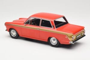 Ford Cortina Lotus Red & Gold Stripe MCG 1:18 MCG18532 Métal Moulé — image 5 sur 6