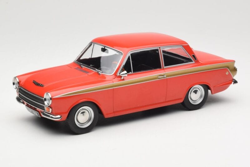 Ford Cortina Lotus Red & Gold Stripe MCG 1:18 MCG18532 Métal Moulé