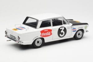 Ford Cortina Mk1 #3 P. Hughes / B. Young African Safari Rally 1964 AUTOart 1:18 86428 Métal Moulé — image 3 sur 8