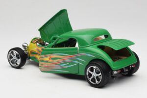 Ford Coupé Vert avec Flammes Road Signature 1:18 30109 Métal Moulé — image 5 sur 8