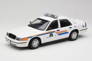 Ford Crown Victoria RCMP Police Car AUTOart 1:18 72706 Métal Moulé