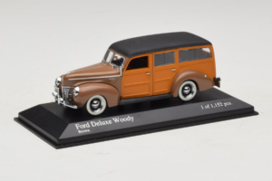 Ford DeLuxe Woody Break Brun Minichamps 1:43 400082111 Métal Moulé — image 2 sur 4