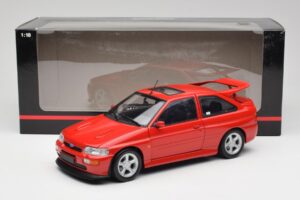 Ford Escort RS Cosworth Radiant Rouge Minichamps 1:18 150089021 Métal Moulé — image 8 sur 8