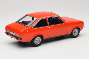 Ford Escort Mk2 Orange Minichamps 1:18 150085100 Métal Moulé — image 3 sur 8