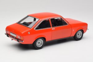 Ford Escort Mk2 Signal Orange Minichamps 1:18 150084100 Métal Moulé — image 3 sur 8