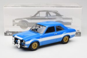 Ford Escort Mk1 RS 1600 Bleu Blanc Bandes Minichamps 1:18 100688102 Métal Moulé — image 8 sur 8
