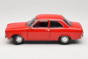 Ford Escort Mk1 Street Rouge Minichamps 1:18 100081001 Métal Moulé — image 4 sur 8
