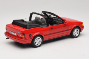 Ford Escort Mk4 XR3i Cabriolet Flamenco Red Otto 1:18 OT1254 Résine — image 2 sur 6
