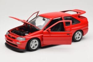 Ford Escort Mk5 RS Cosworth Rouge UT Models 1:18 180082102 Métal Moulé — image 2 sur 8