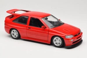 Ford Escort Mk5 RS Cosworth Rouge UT Models 1:18 180082102 Métal Moulé — image 6 sur 8