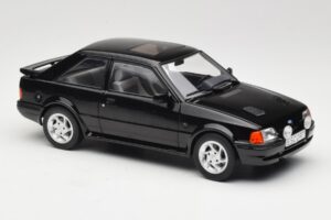 Ford Escort Mk4 RS Turbo S2 Noir MCG 1:18 MCG18546 Métal Moulé — image 4 sur 6
