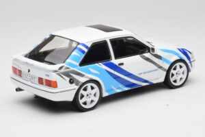 Ford Escort Mk4 RS Turbo S2 Blanc Avec Décor MCG 1:18 MCG18547R Métal Moulé — image 2 sur 6