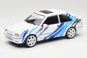 Ford Escort Mk4 RS Turbo S2 Blanc Avec Décor MCG 1:18 MCG18547R Métal Moulé