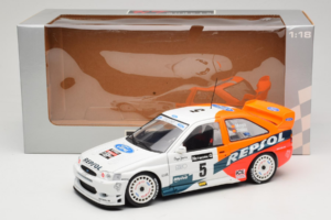Ford Escort RS Cosworth Repsol #5 C. Sainz / L. Moya RAC Rally 1997 UT Models 1:18 39750 Métal Moulé — image 8 sur 8