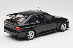 Ford Escort RS Cosworth Black Metallic Minichamps 1:18 150089020 Métal Moulé — image 3 sur 8