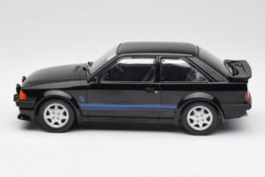 Ford Escort RS Turbo Voiture Privée Princesse Diana Noir MCG 1:18 MCG18420 Métal Moulé — image 3 sur 6