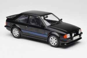 Ford Escort RS Turbo Voiture Privée Princesse Diana Noir MCG 1:18 MCG18420 Métal Moulé — image 4 sur 6