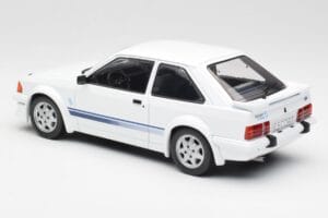 Ford Escort RS Turbo Blanc MCG 1:18 MCG18419 Métal Moulé — image 5 sur 6