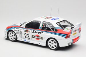Ford Escort WRC Martini Racing #22 A. Medeghini / B. Medeghini Rally San Remo 1998 IXO 1:18 18RMC171B Métal Moulé — image 5 sur 6