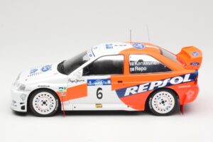 Ford Escort WRC #6 A. Schwarz / M. Giraudet Acropolis Rally 1997 IXO 1:18 18RMC172B Métal Moulé — image 3 sur 6