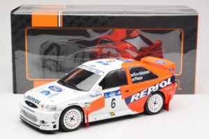 Ford Escort WRC #6 A. Schwarz / M. Giraudet Acropolis Rally 1997 IXO 1:18 18RMC172B Métal Moulé — image 6 sur 6