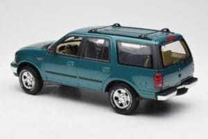 Ford Expedition XLT Vert Métallique UT Models 1:18 22717 Métal Moulé — image 7 sur 8