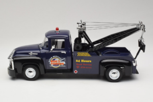 Ford F-100 Dépanneuse Bob's Towing Welly 1:18 19834-W Métal Moulé — image 3 sur 6