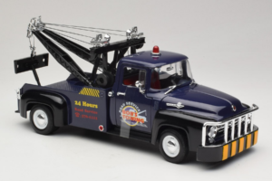 Ford F-100 Dépanneuse Bob's Towing Welly 1:18 19834-W Métal Moulé — image 4 sur 6