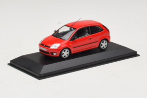 Ford Fiesta Mk5 2-Door Rouge Minichamps 1:43 FIESTA004 Métal Moulé — image 2 sur 4