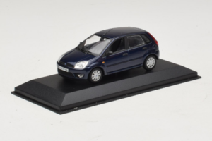 Ford Fiesta Mk5 4-Door Bleu Foncé Minichamps 1:43 FIESTA001 Métal Moulé — image 2 sur 4