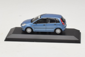 Ford Fiesta Mk5 4-Door Bleu Clair Minichamps 1:43 FIESTA002 Métal Moulé