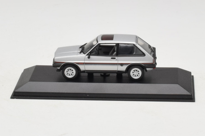 Ford Fiesta XR2 Argent Minichamps 1:43 400085160 Métal Moulé