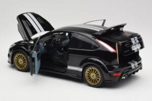 Ford Focus RS LM Classic Edition Panther Black 1966 Ford Mk II Tribute Minichamps 1:18 100080066 Métal Moulé — image 5 sur 8