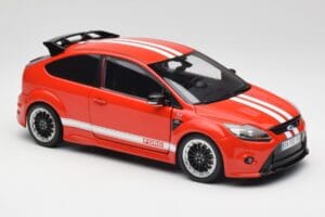 Ford Focus RS LM Classic Edition Race Red 1967 Ford Mk IV Tribute Minichamps 1:18 100080067 Métal Moulé — image 6 sur 8
