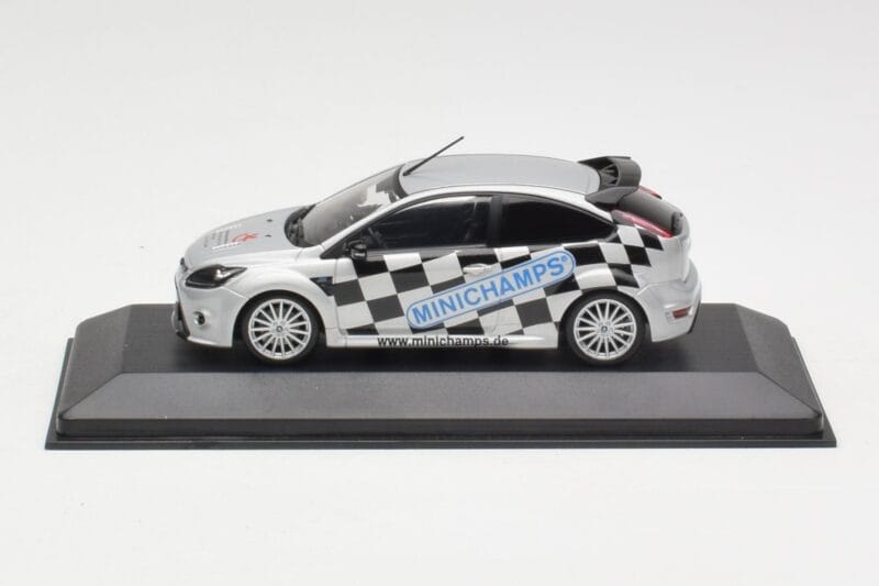Ford Focus RS Mk2 Toy Fair Nuremberg 2010 Minichamps 1:43 403088105 Métal Moulé