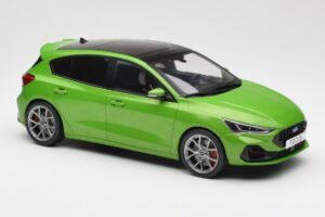 Ford Focus ST Mk4 Vert MCG 1:18 MCG18452 Métal Moulé — image 4 sur 6