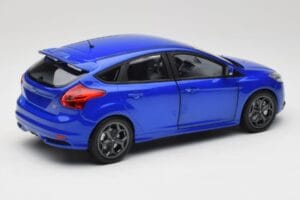 Ford Focus ST Mk2 Blue Metallic Minichamps 1:18 110082001 Métal Moulé — image 3 sur 8