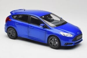 Ford Focus ST Mk2 Blue Metallic Minichamps 1:18 110082001 Métal Moulé — image 6 sur 8