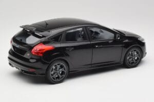 Ford Focus ST Mk2 Panther Black Metallic Minichamps 1:18 110082000 Métal Moulé — image 3 sur 8