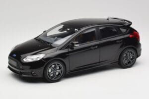 Ford Focus ST Mk2 Panther Black Metallic Minichamps 1:18 110082000 Métal Moulé
