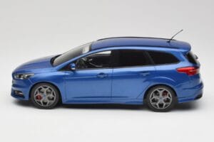 Ford Focus ST Turnier Mk3 Bleu MCG 1:18 MCG18465 Métal Moulé — image 3 sur 6