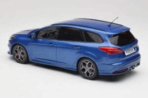 Ford Focus ST Turnier Mk3 Bleu MCG 1:18 MCG18465 Métal Moulé — image 5 sur 6