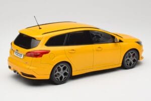 Ford Focus ST Turnier Mk3 Jaune MCG 1:18 MCG18464 Métal Moulé — image 2 sur 6