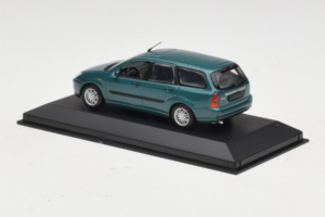 Ford Focus Mk1 Turnier Vert Minichamps 1:43 FOCUS003 Métal Moulé — image 3 sur 5