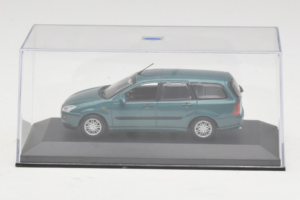 Ford Focus Mk1 Turnier Vert Minichamps 1:43 FOCUS003 Métal Moulé — image 4 sur 5