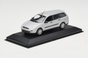 Ford Focus Mk1 Turnier Argent Minichamps 1:43 FOCUS004 Métal Moulé — image 2 sur 5