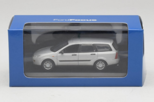 Ford Focus Mk1 Turnier Argent Minichamps 1:43 FOCUS004 Métal Moulé — image 5 sur 5