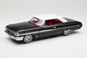 Ford Galaxie 500 Noir Sun Star 1:18 1442 Métal Moulé